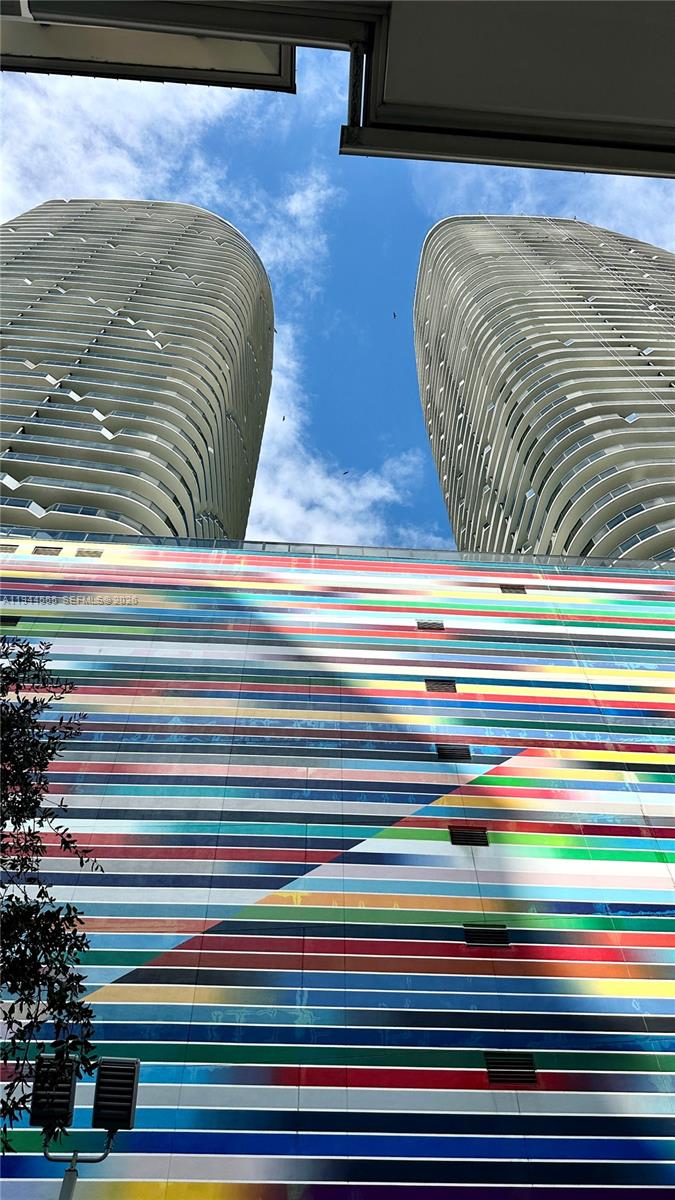 55 Southwest 9th Street, Unit 3702 Miami, FL 33130 - Photo 16 of 30