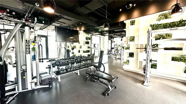 $3,300 | 55 Southwest 9th Street, Unit 3702, Miami, FL 33130