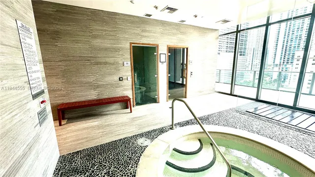 $3,300 | 55 Southwest 9th Street, Unit 3702, Miami, FL 33130