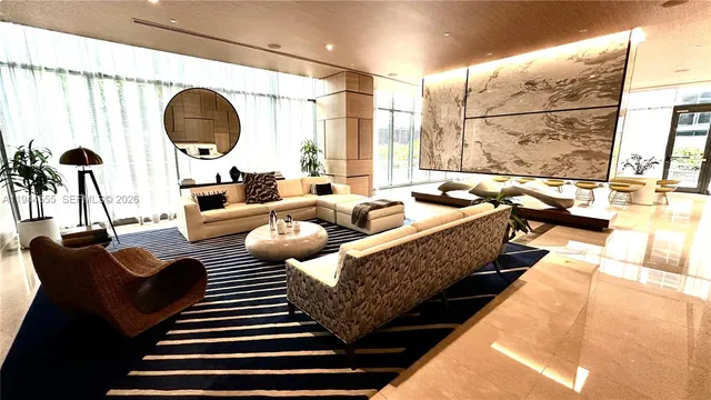 $3,300 | 55 Southwest 9th Street, Unit 3702, Miami, FL 33130