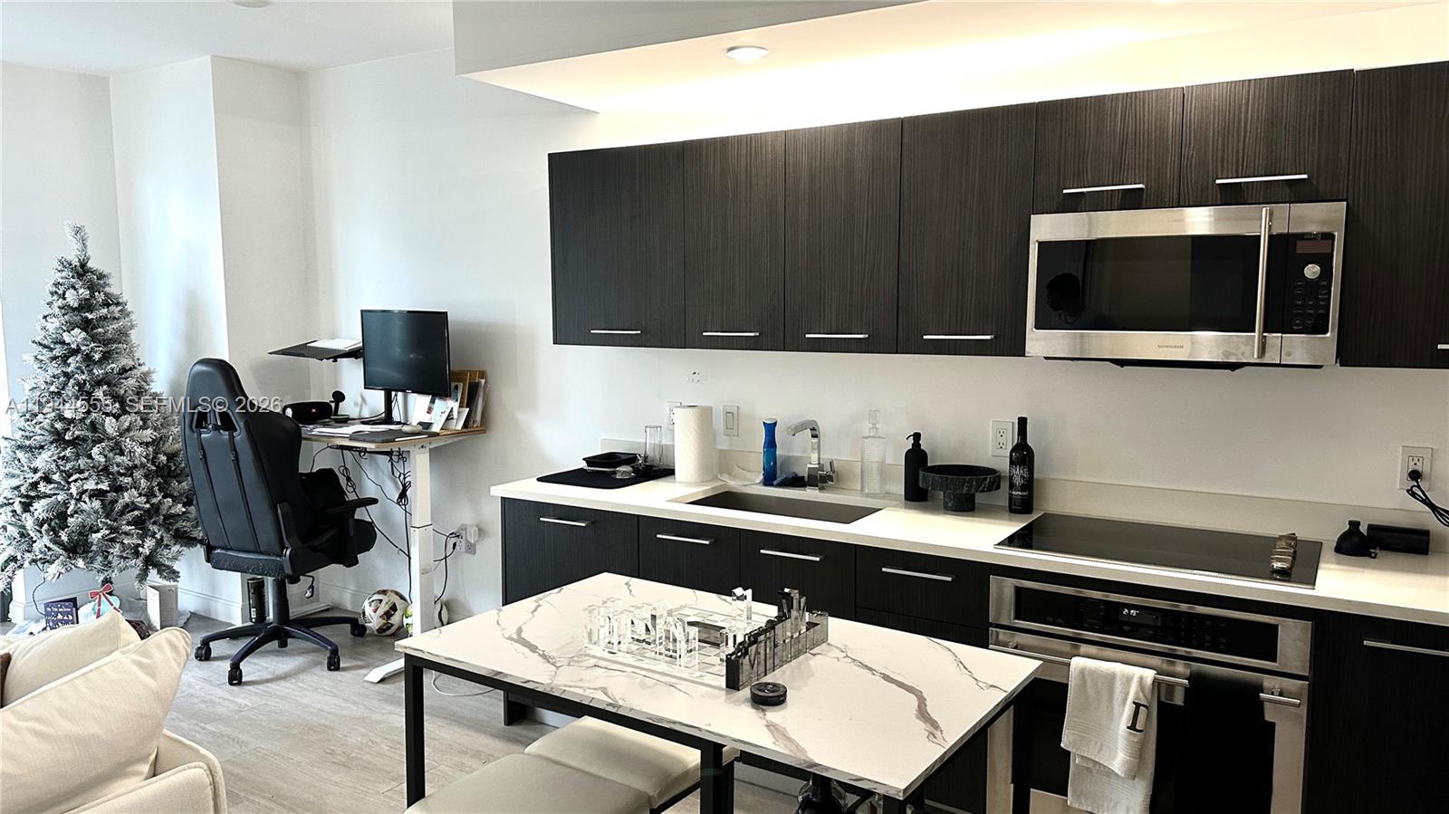 55 Southwest 9th Street, Unit 3702 Miami, FL 33130 - Photo 3 of 30