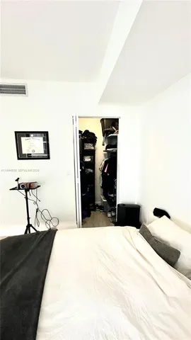 $3,300 | 55 Southwest 9th Street, Unit 3702, Miami, FL 33130