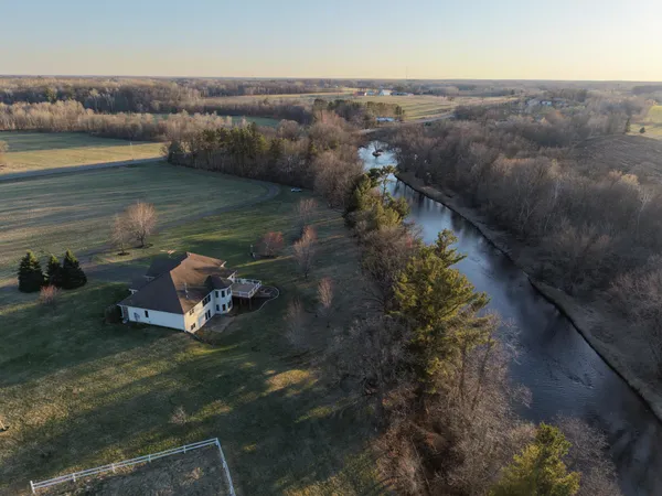 $925,000 | Xxxxx 190th Street, Milaca, MN 56353