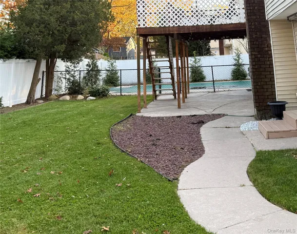 $4,750 | 1671 Claas Avenue, Holbrook, NY 11741