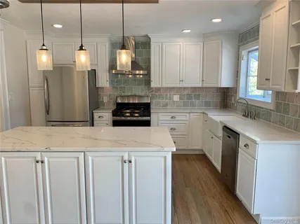 $4,750 | 1671 Claas Avenue, Holbrook, NY 11741