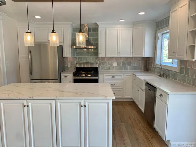 $4,750 | 1671 Claas Avenue, Holbrook, NY 11741