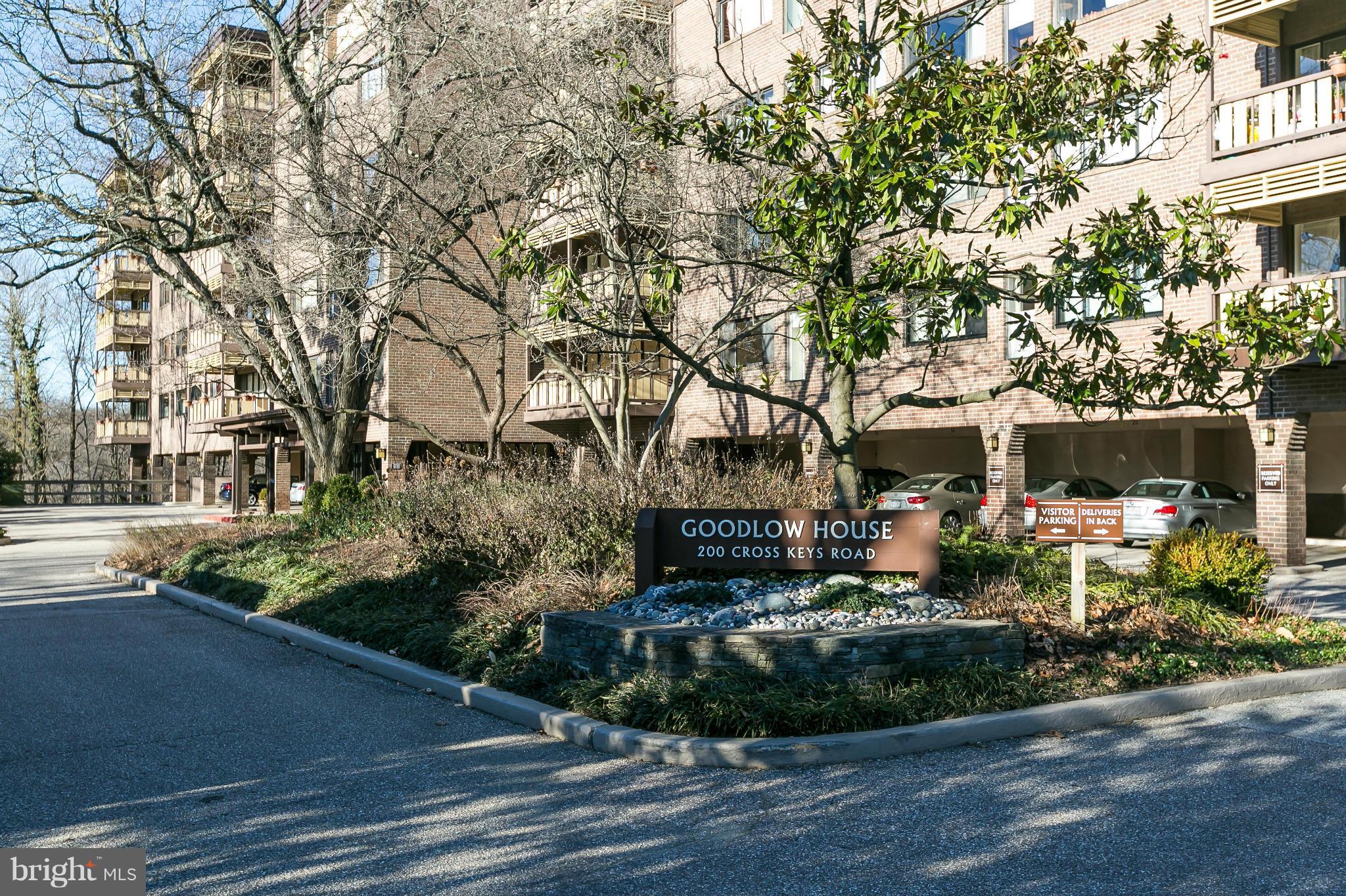200 Cross Keys Road, Unit R22 Baltimore, MD 21210 - Photo 1 of 30 Exterior (General)