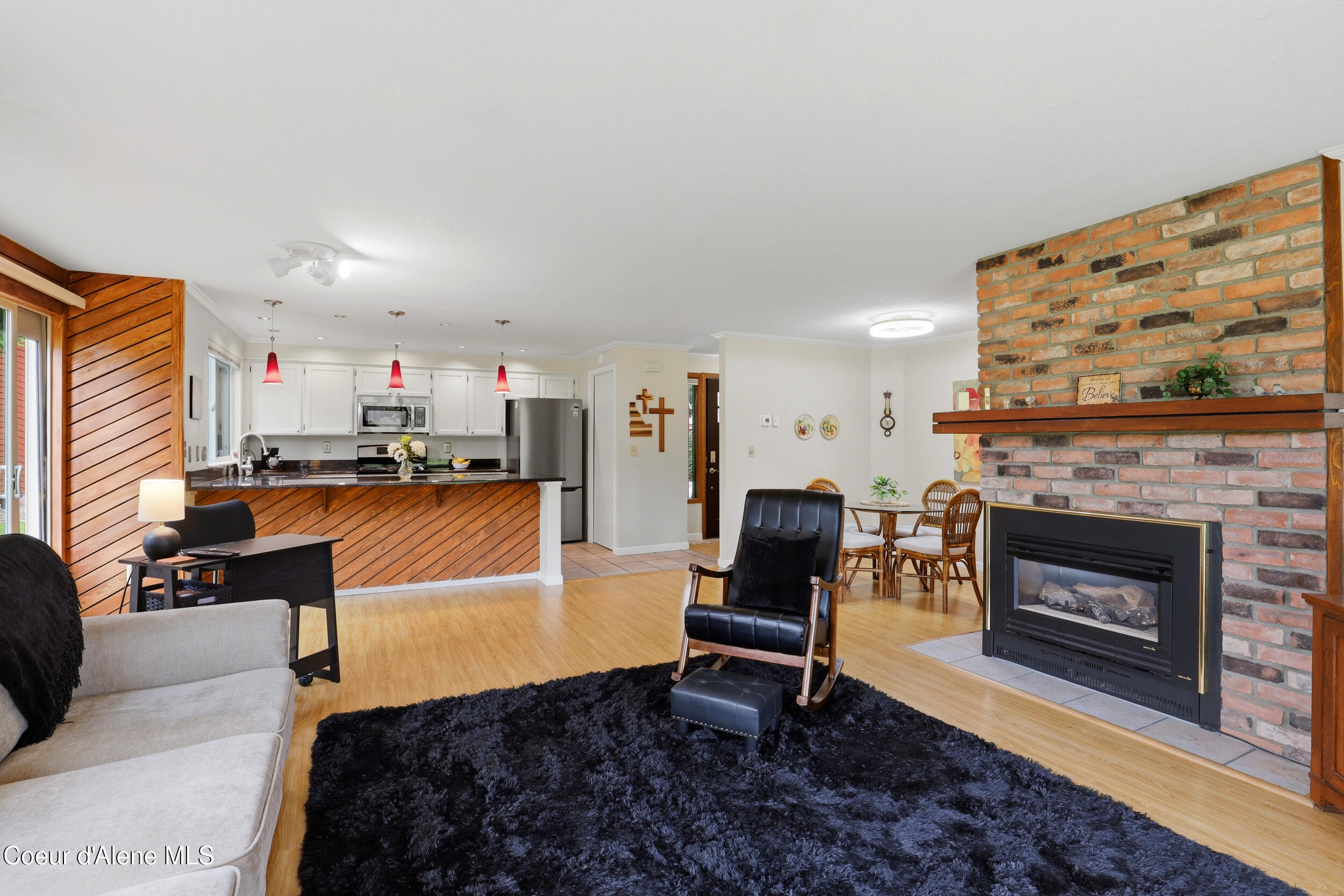5299 West Green Court, Unit 9 Rathdrum, ID 83858 - Photo 16 of 37 Living Room