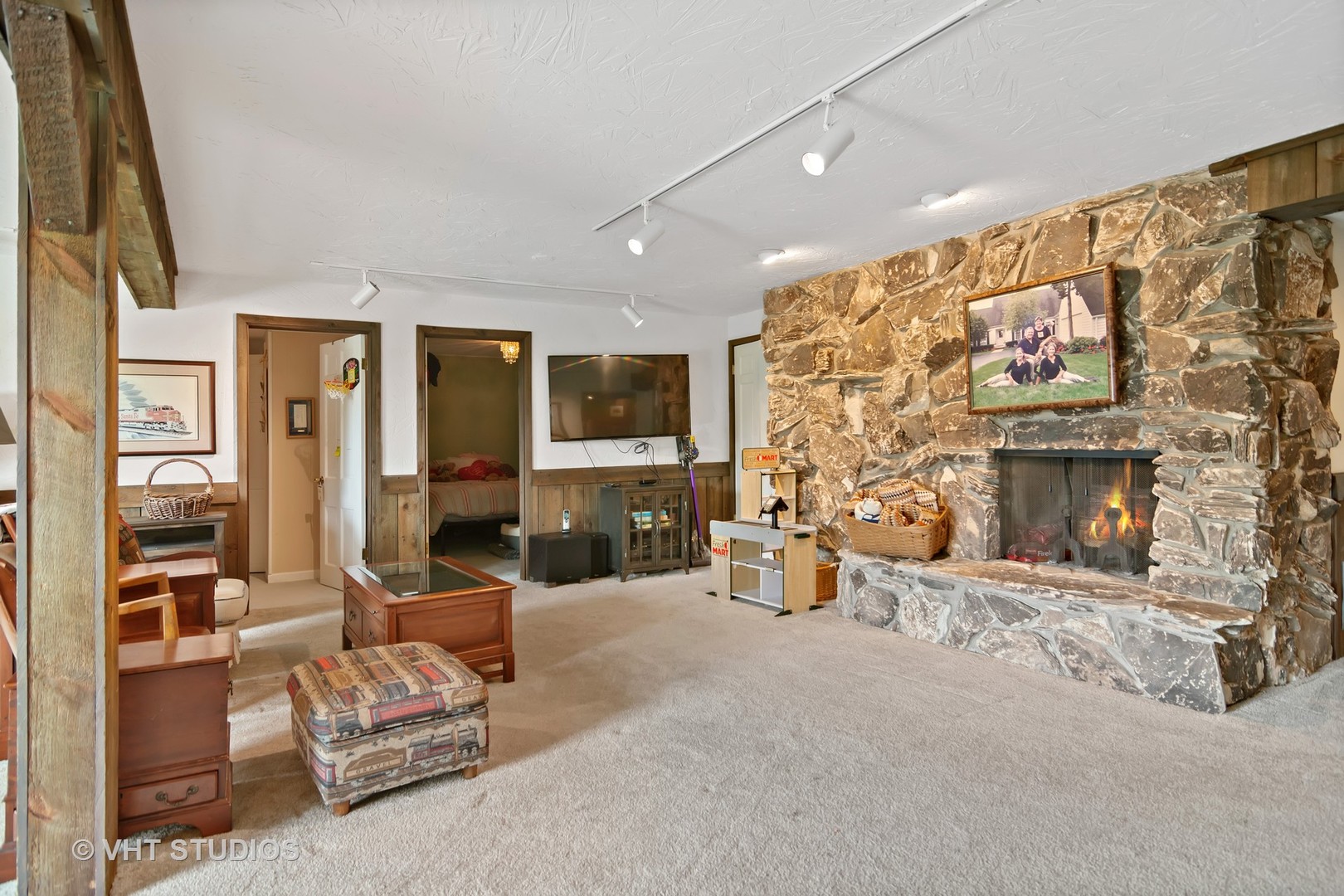 425 High Road Cary, IL 60013 - Photo 14 of 27