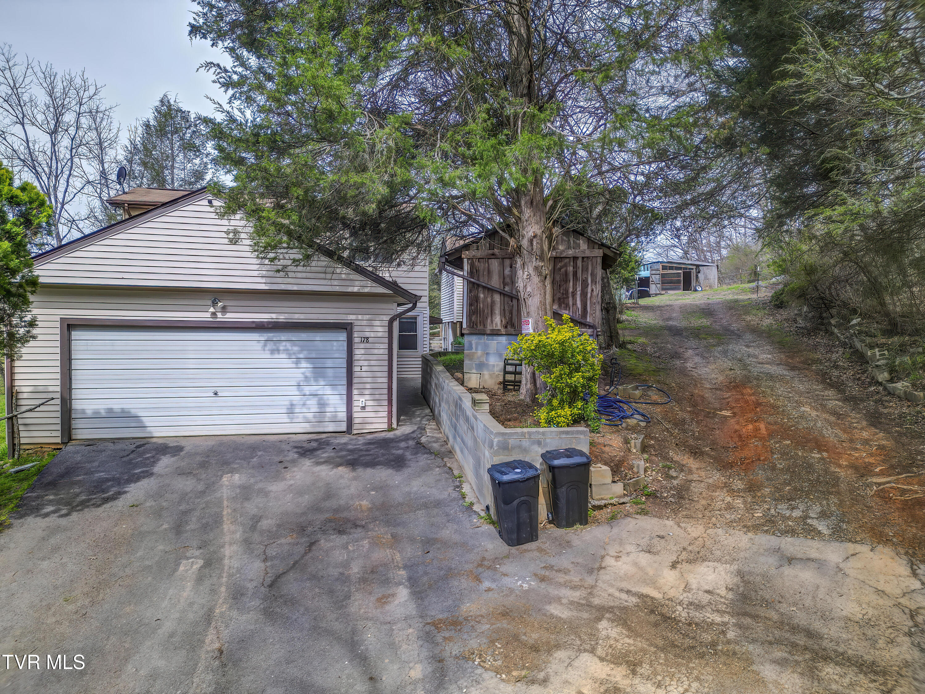 178 Conant Road Church Hill, TN 37642 - Photo 34 of 47 178 Conant (44)