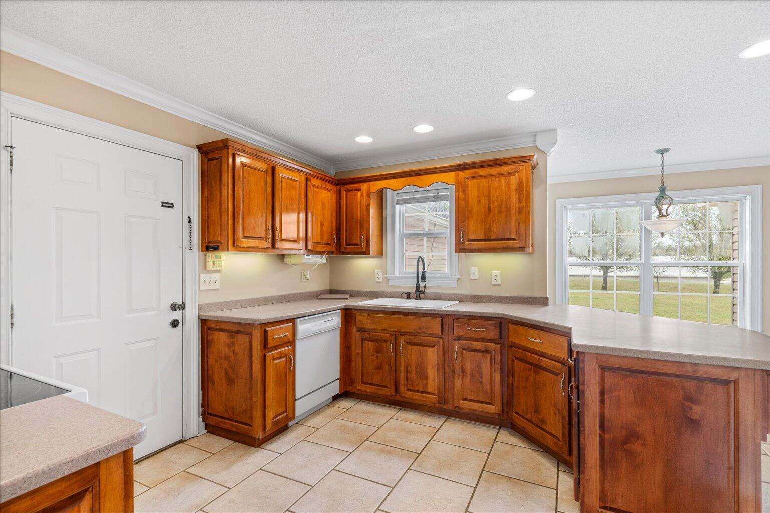 29 Chandler's Ridge Drive Chatsworth, GA 30705 - Photo 11 of 58 11-DSC00525