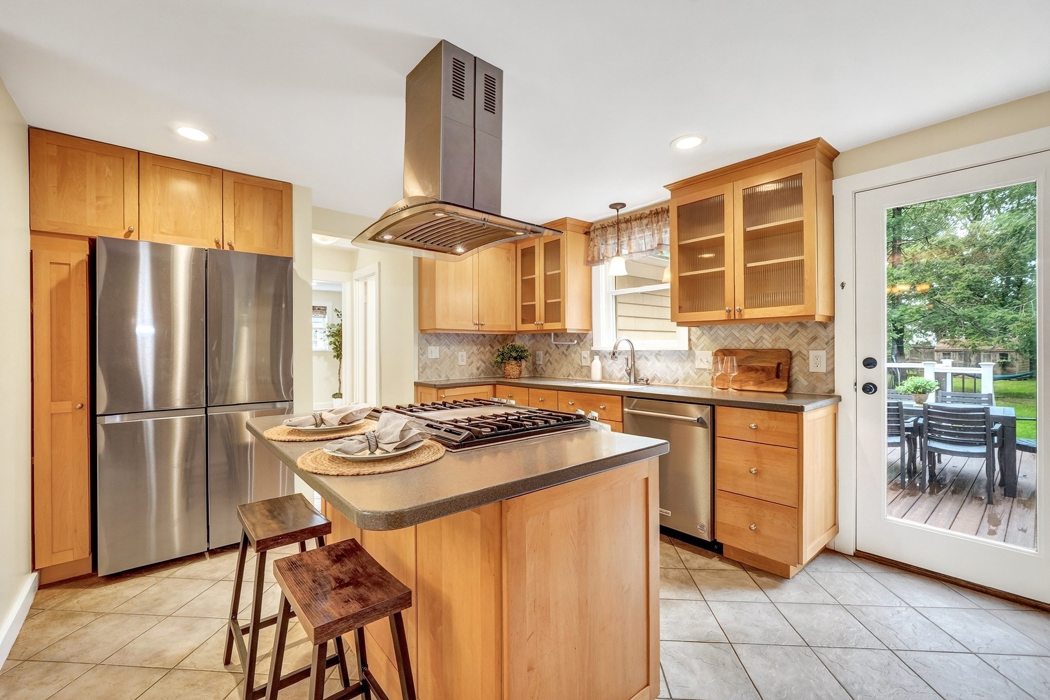 200 South Road Bedford, MA 01730 - Photo 2 of 31 Gallery Image 2