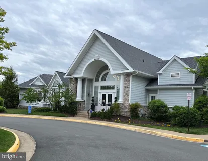 $465,000 | 1601 Ladue Court, Unit 305, Woodbridge, VA 22191