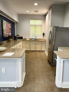 $465,000 | 1601 Ladue Court, Unit 305, Woodbridge, VA 22191