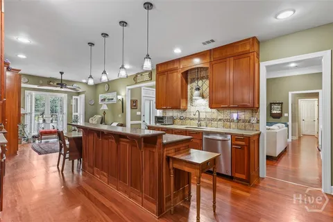 $605,000 | 105 Baymeadow Point, Savannah, GA 31405