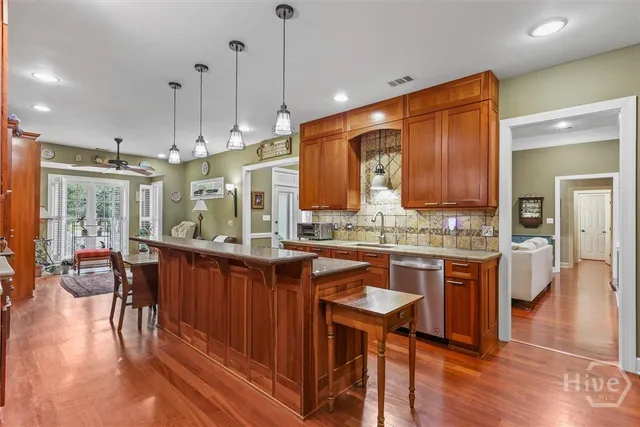 $605,000 | 105 Baymeadow Point, Savannah, GA 31405