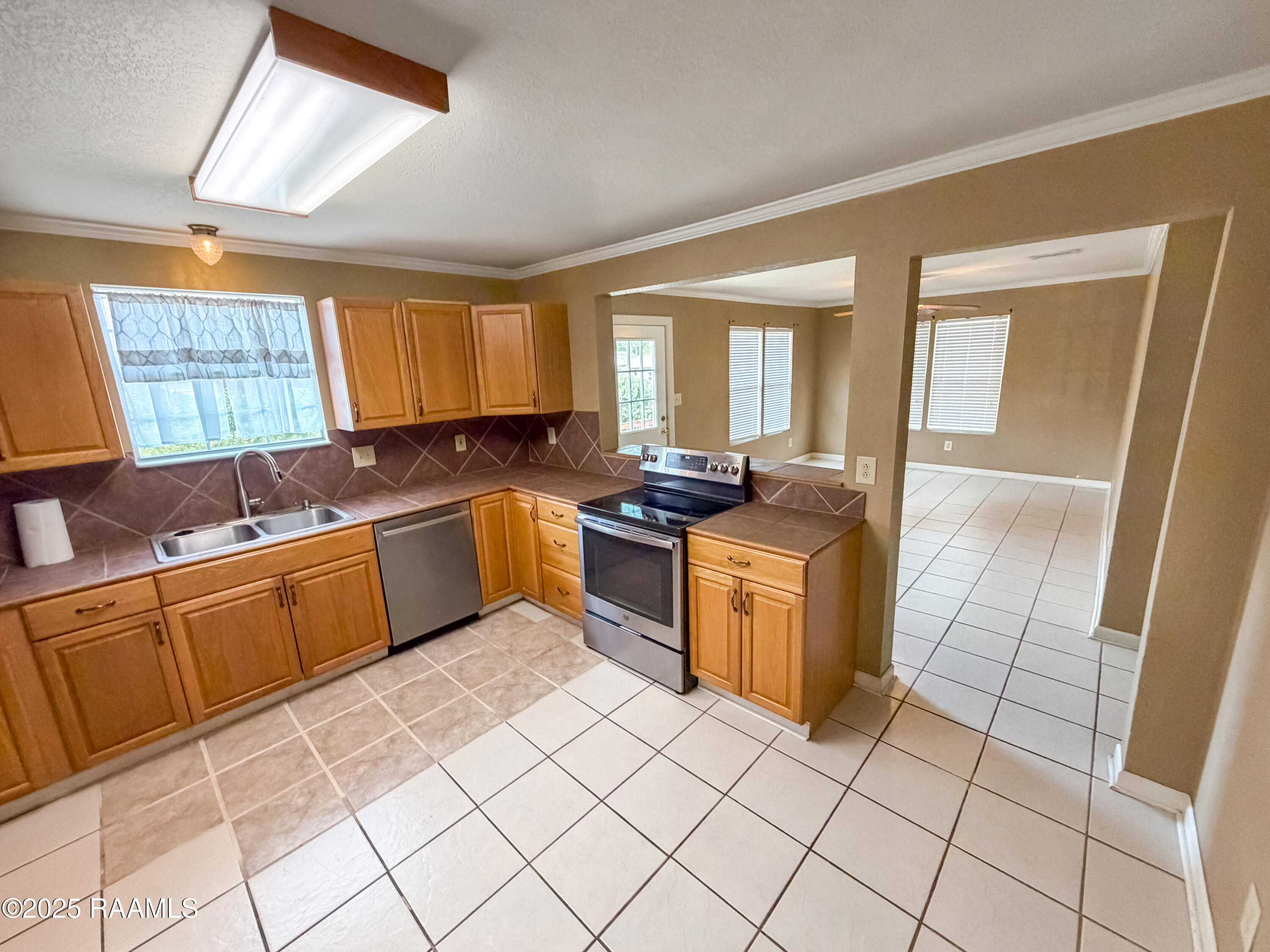 100 Virginia Lafayette, LA 70507 - Photo 12 of 32 Kitchen