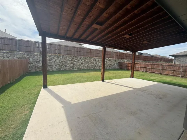 a view of outdoor space