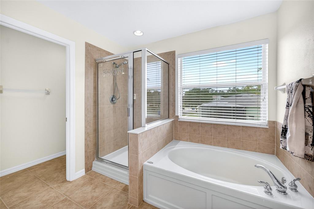 8919 North River Road Tampa, FL 33635 - Photo 20 of 55