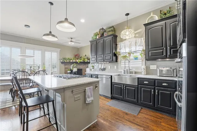 $549,000 | 1052 Southwest Argyl Street, Lee's Summit, MO 64081