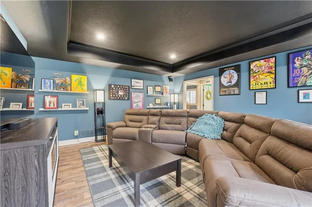 $549,000 | 1052 Southwest Argyl Street, Lee's Summit, MO 64081