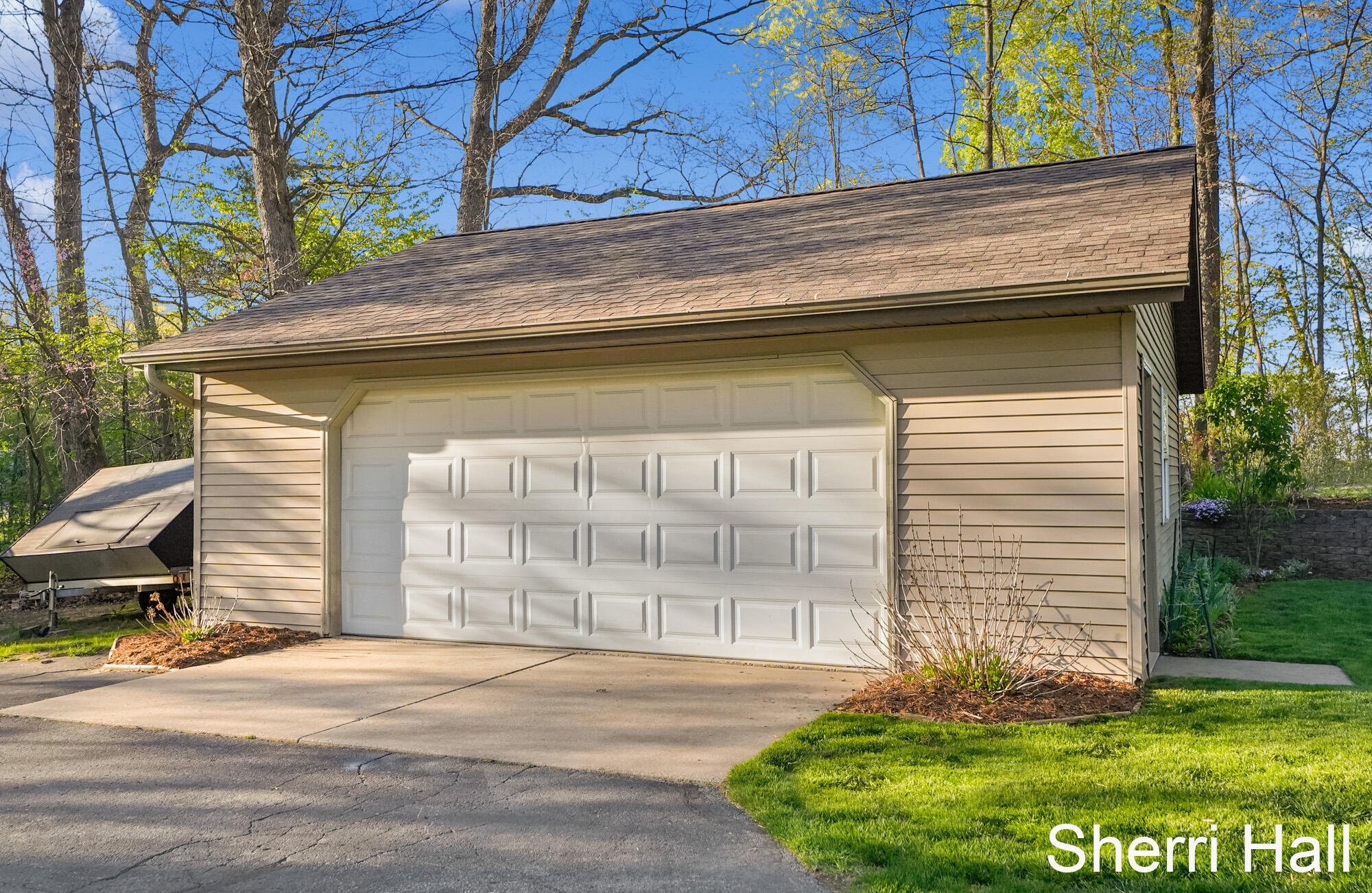 7861 West County Line Road Greenville, MI 48838 - Photo 24 of 41 24x24 additional garage