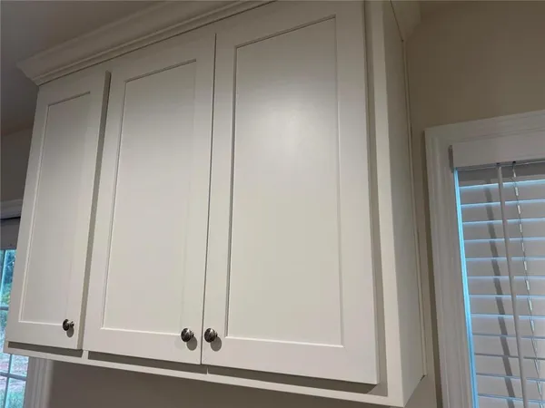 a close view of sink and tap