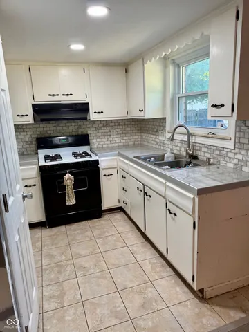 $228,000 | 204 West Trenton Street, Sharpsville, IN 46068