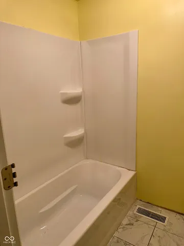 $228,000 | 204 West Trenton Street, Sharpsville, IN 46068