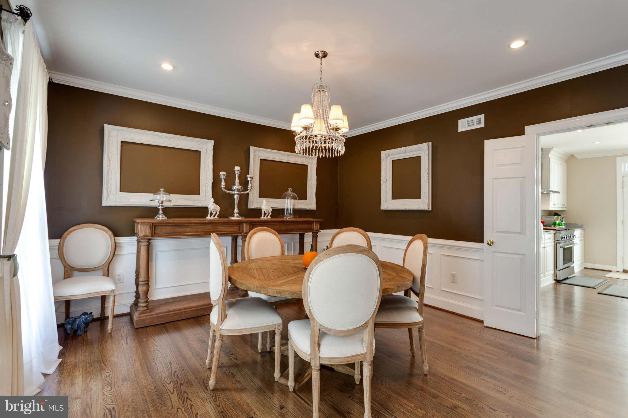 7400 Brickyard Road Potomac, MD 20854 - Photo 3 of 26 Dining Room