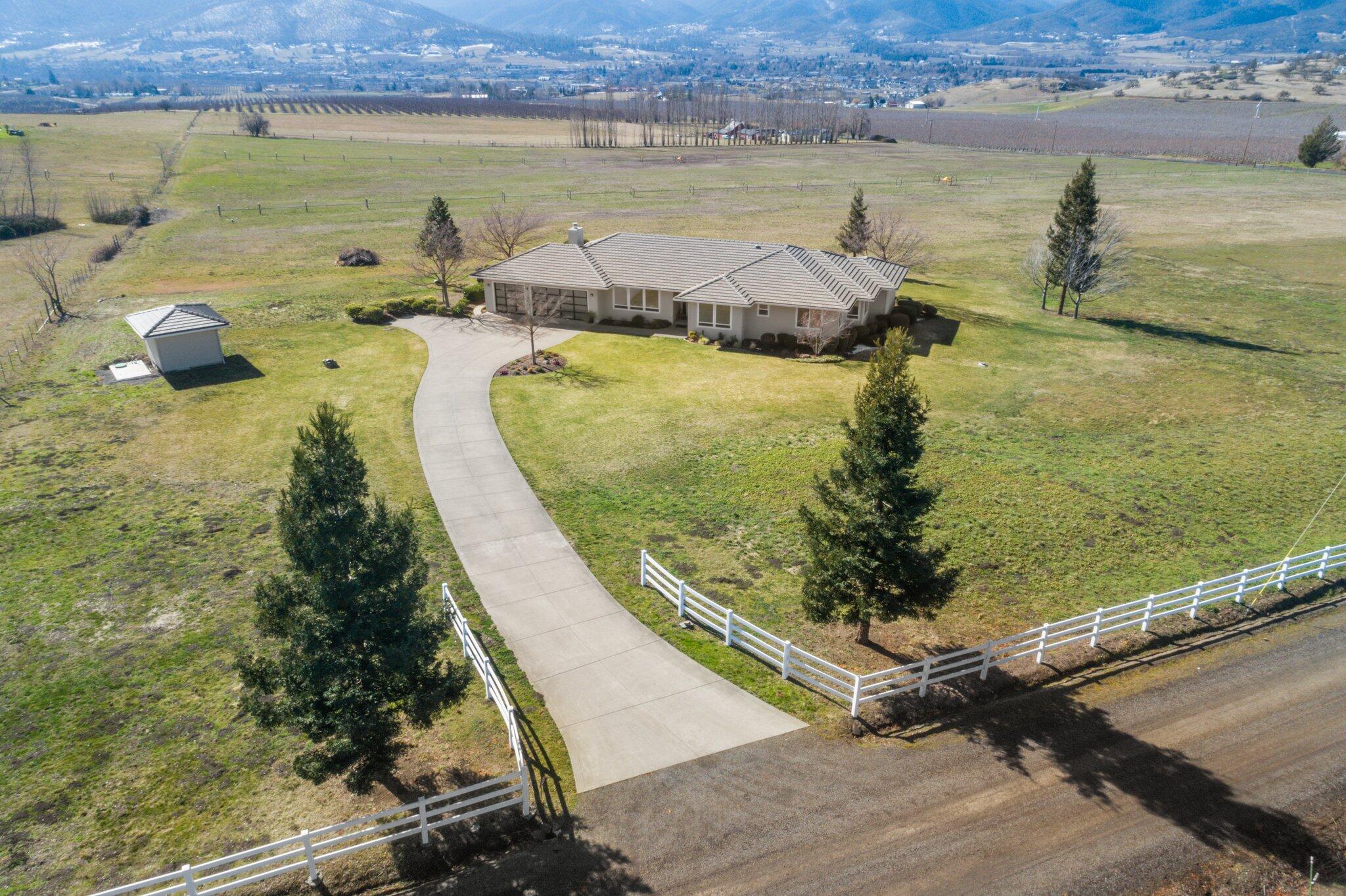 5710 Amerman Road Ashland, OR 97520 - Photo 7 of 76 7-web-or-mls-DJI_0026