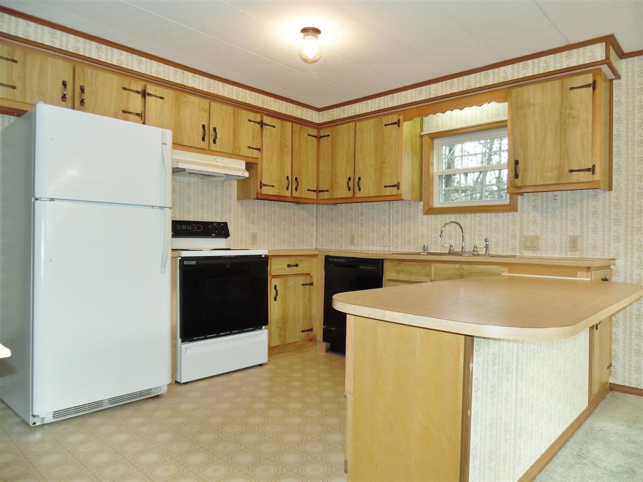 5 Colcord Pond Drive Exeter, NH 03833 - Photo 3 of 27