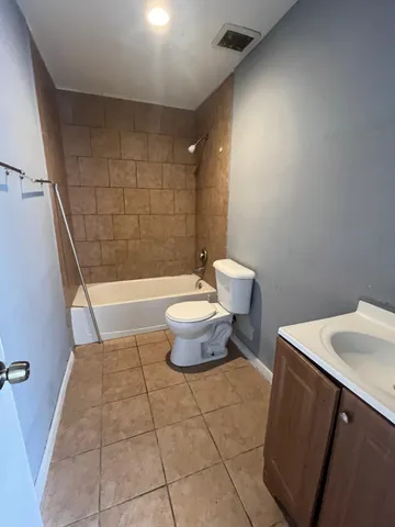 $950 | 2152 William Tell Street, Unit B, Houston, TX 77093