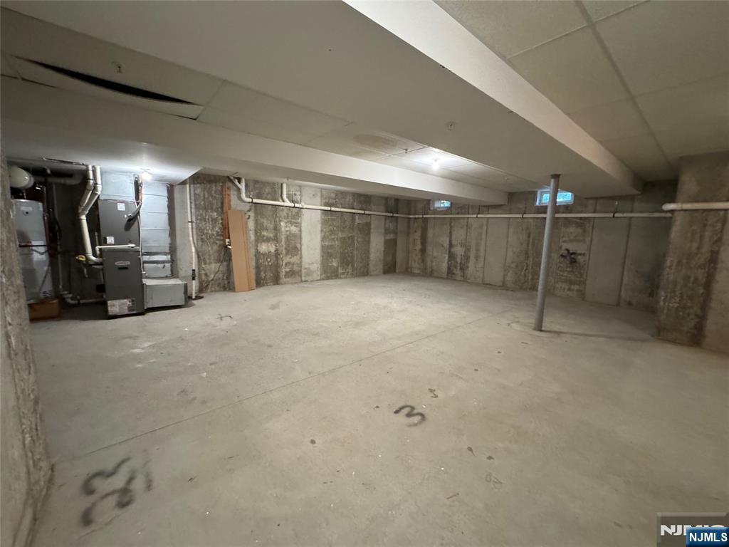 306 April Way Middletown, NJ 07748 - Photo 19 of 26