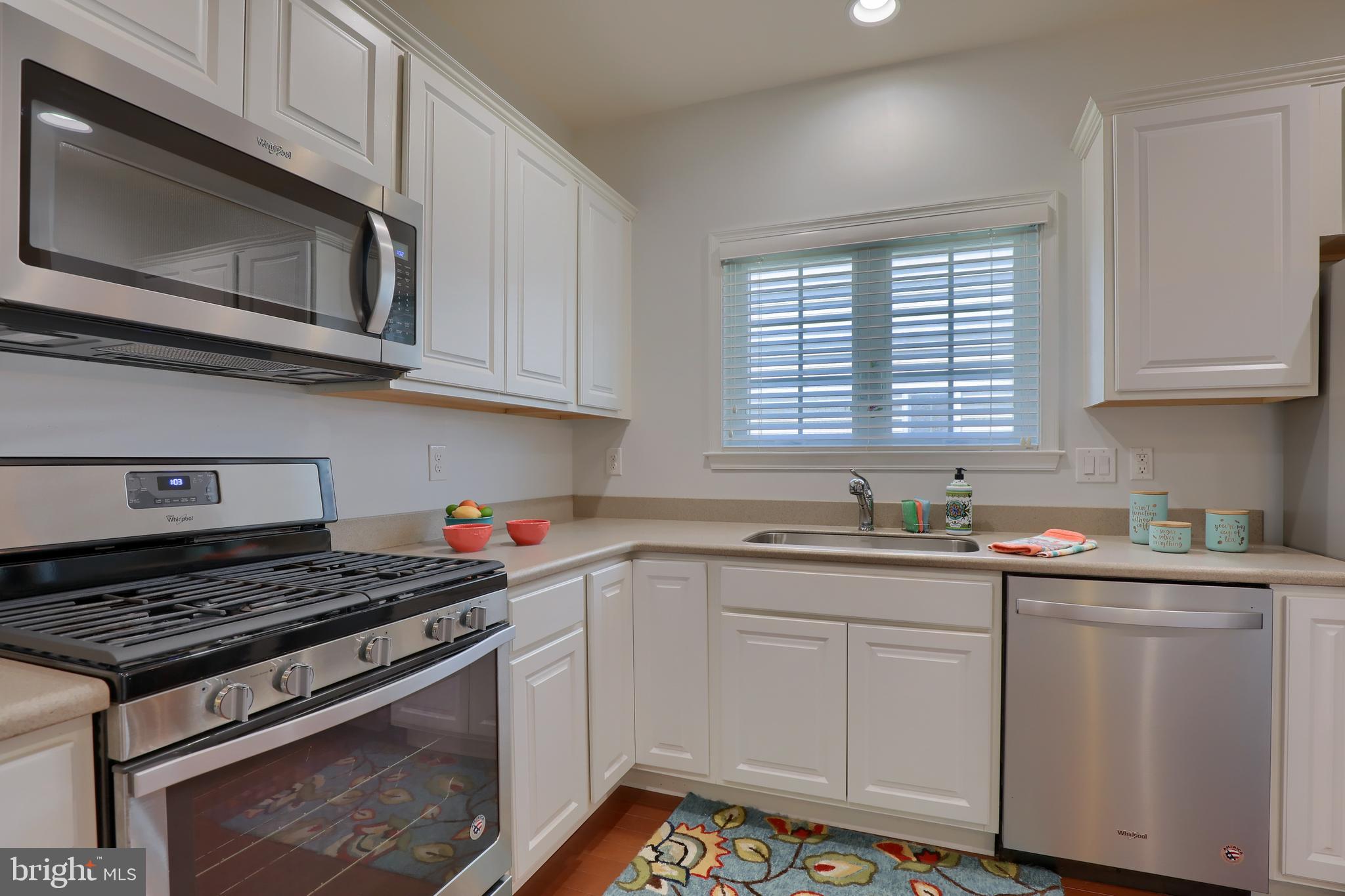 432 Resolution Drive Lititz, PA 17543 - Photo 5 of 37 Gallery Image 5