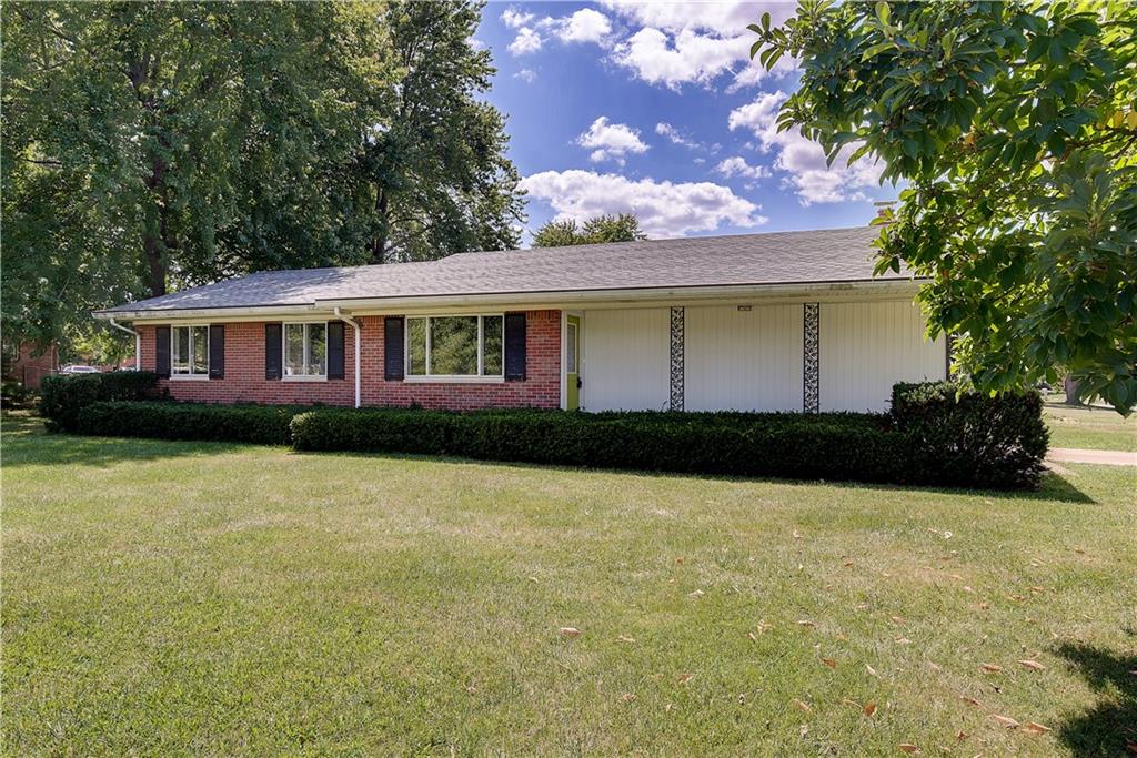 601 Fabyan Road Indianapolis, IN 46217 - Photo 2 of 28 Gallery Image 2