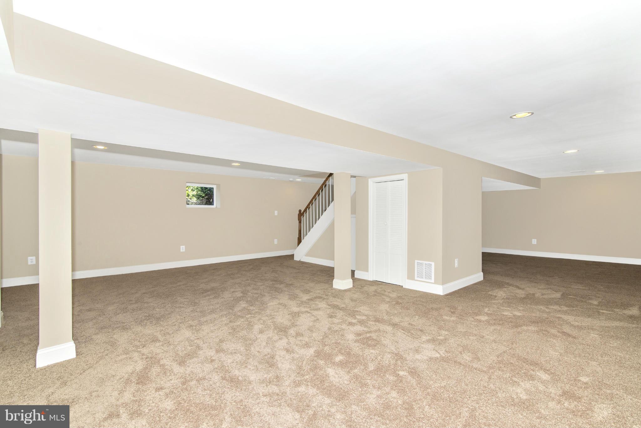 18126 Beallsville Road Poolesville, MD 20837 - Photo 18 of 21 an empty room with a empty space