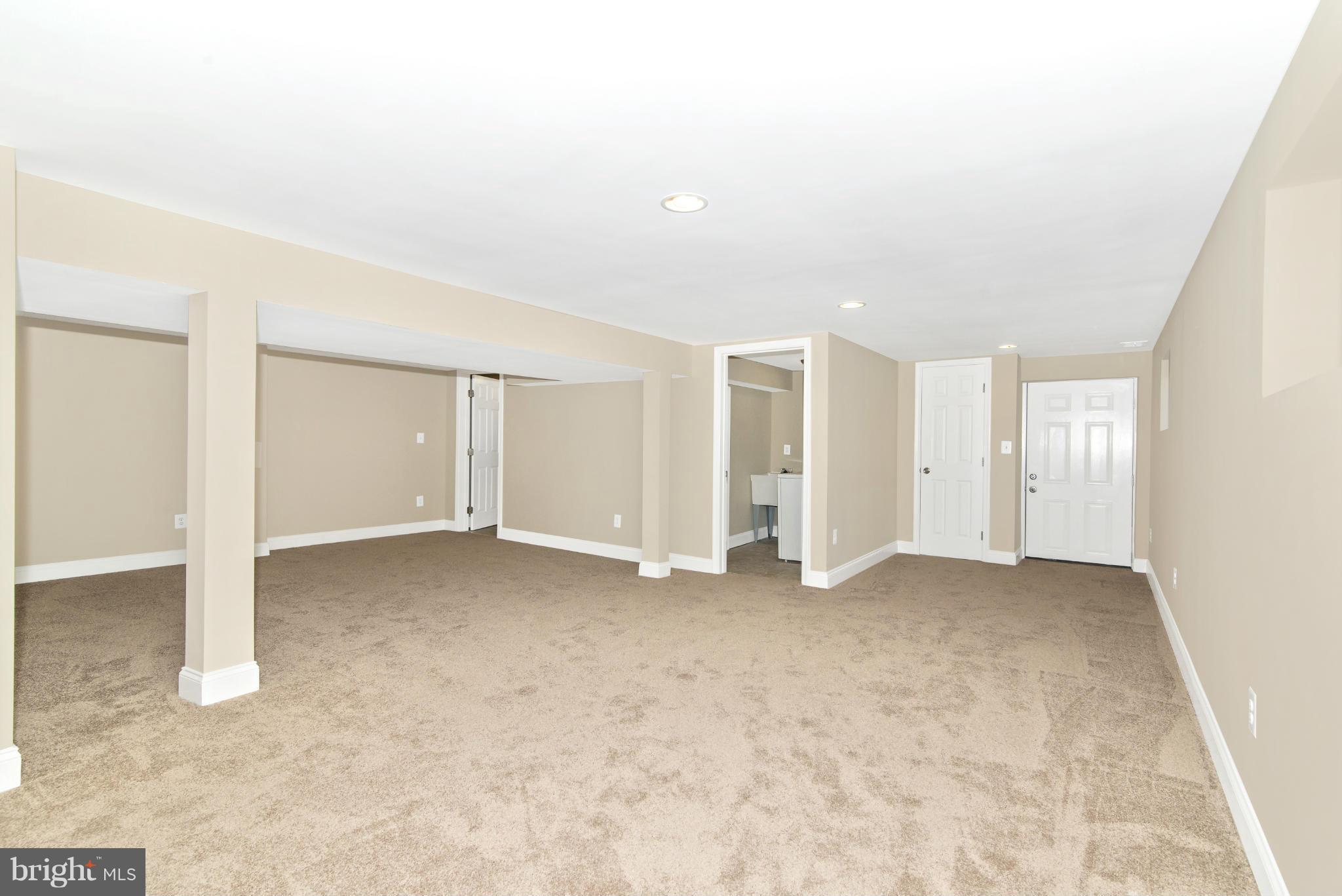 18126 Beallsville Road Poolesville, MD 20837 - Photo 19 of 21 an empty room with closet area