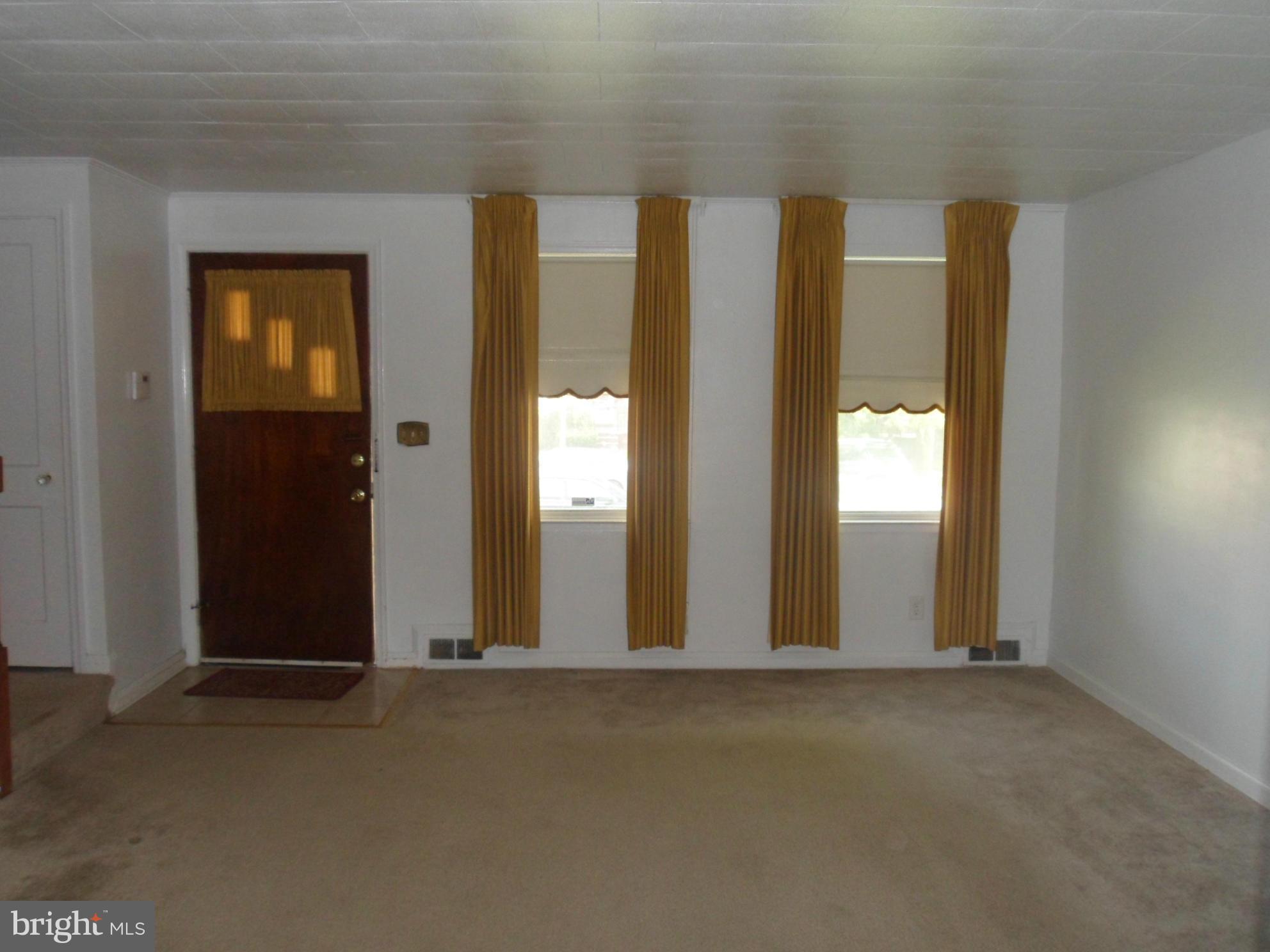 1333 Stonewood Road Baltimore, MD 21239 - Photo 2 of 30
