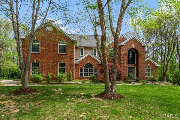 $790,000 | 160 Stonehaven Court, O'Fallon, IL 62269