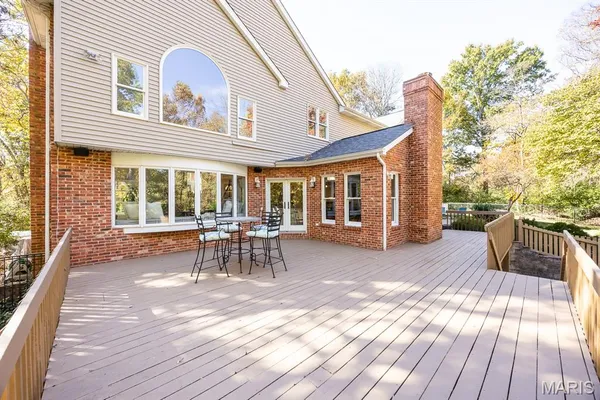 $825,000 | 160 Stonehaven Court, O'Fallon, IL 62269