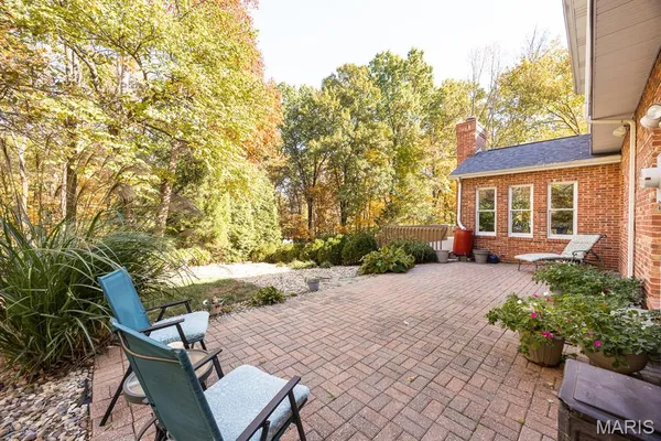 $825,000 | 160 Stonehaven Court, O'Fallon, IL 62269