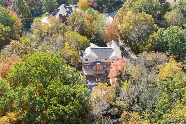 $825,000 | 160 Stonehaven Court, O'Fallon, IL 62269