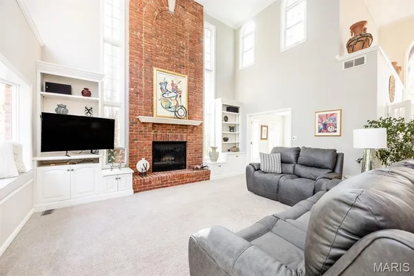 $825,000 | 160 Stonehaven Court, O'Fallon, IL 62269