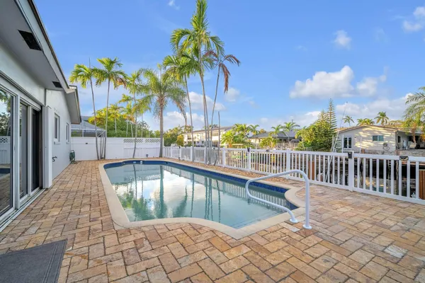 $6,900 | 1421 Northeast 54th Street, Fort Lauderdale, FL 33334