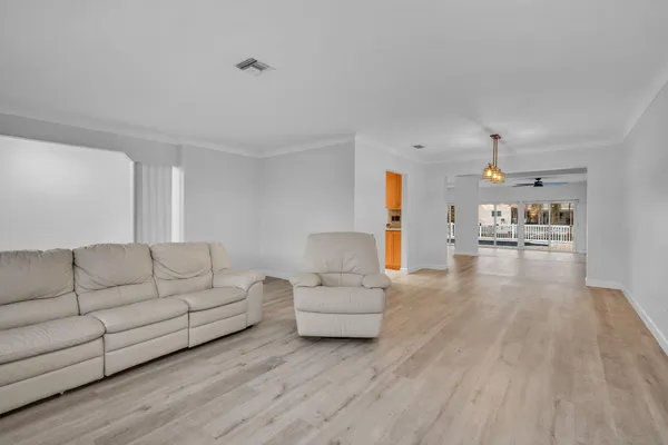 $6,900 | 1421 Northeast 54th Street, Fort Lauderdale, FL 33334