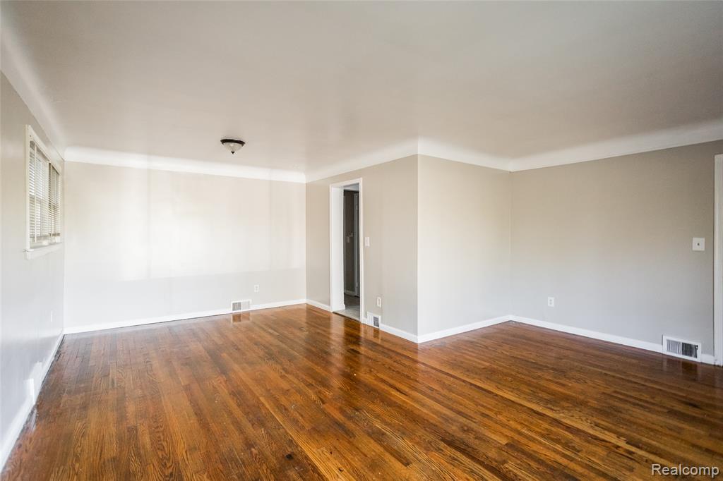 12736 Kelly Road Detroit, MI 48224 - Photo 3 of 25
