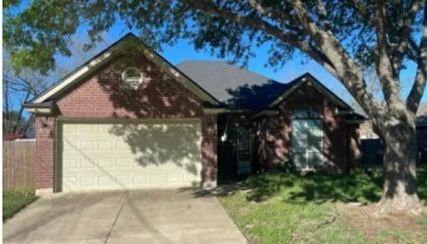 $159,300 | 635 Yegua Street, Lexington, TX 78947