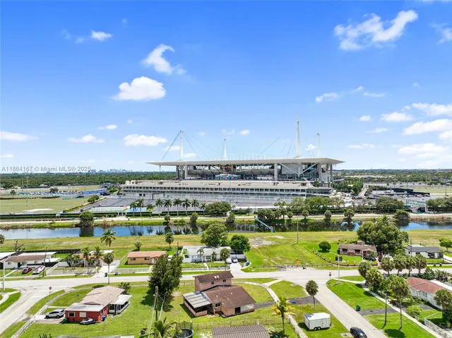 $470,000 | 20401 Northwest 22nd Avenue, Miami Gardens, FL 33056