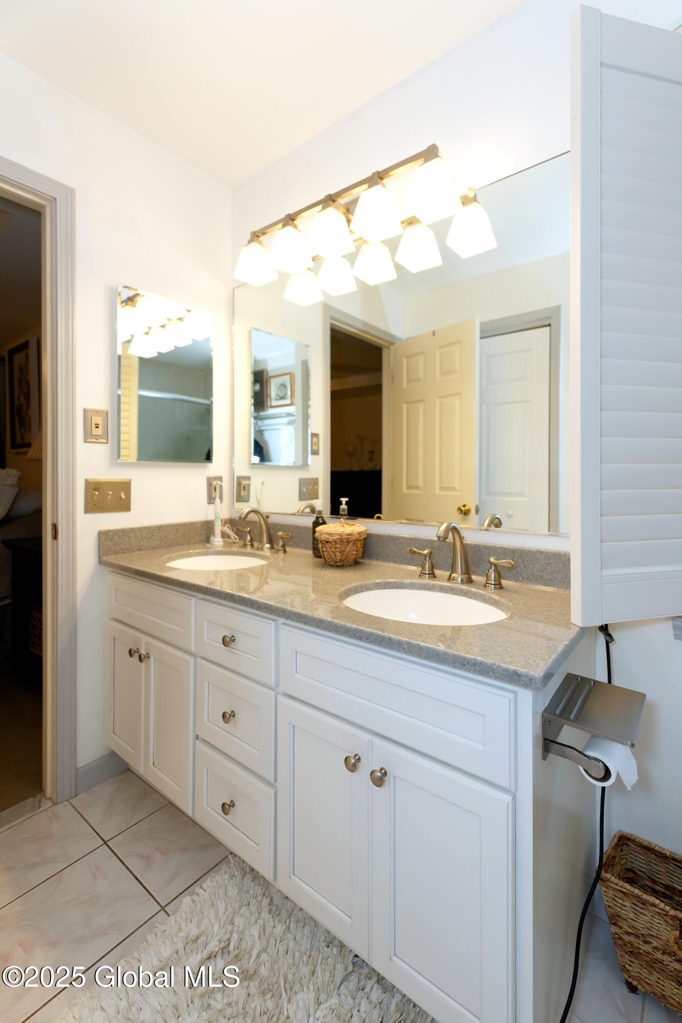 28 Greyledge Drive Albany, NY 12211 - Photo 25 of 41 6 Master 3